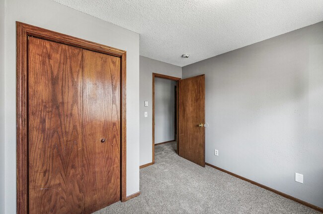 Building Photo - 306 N 23rd Ave