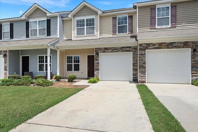 Building Photo - 10312 Cloyne Ct