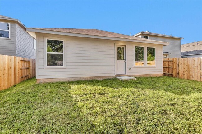 Building Photo - 3022 Mallorca Dr
