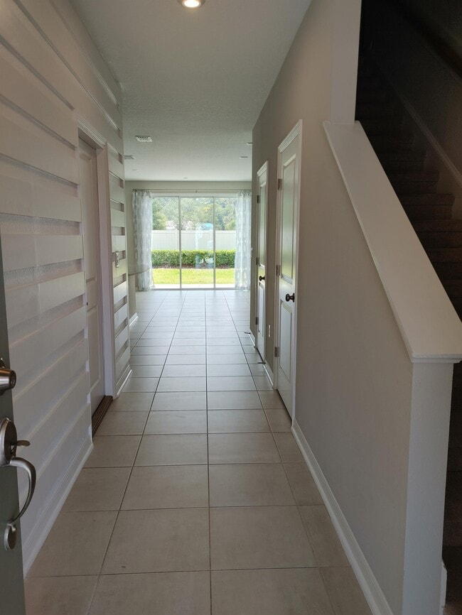 Building Photo - 13116 Annie’s Walk Dr