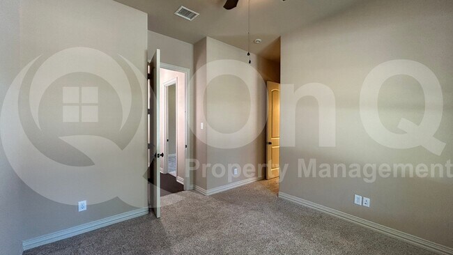 Building Photo - 4513 Cherokee Dr