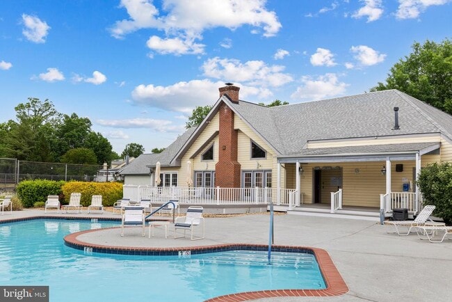 Building Photo - 11318 Savannah Dr