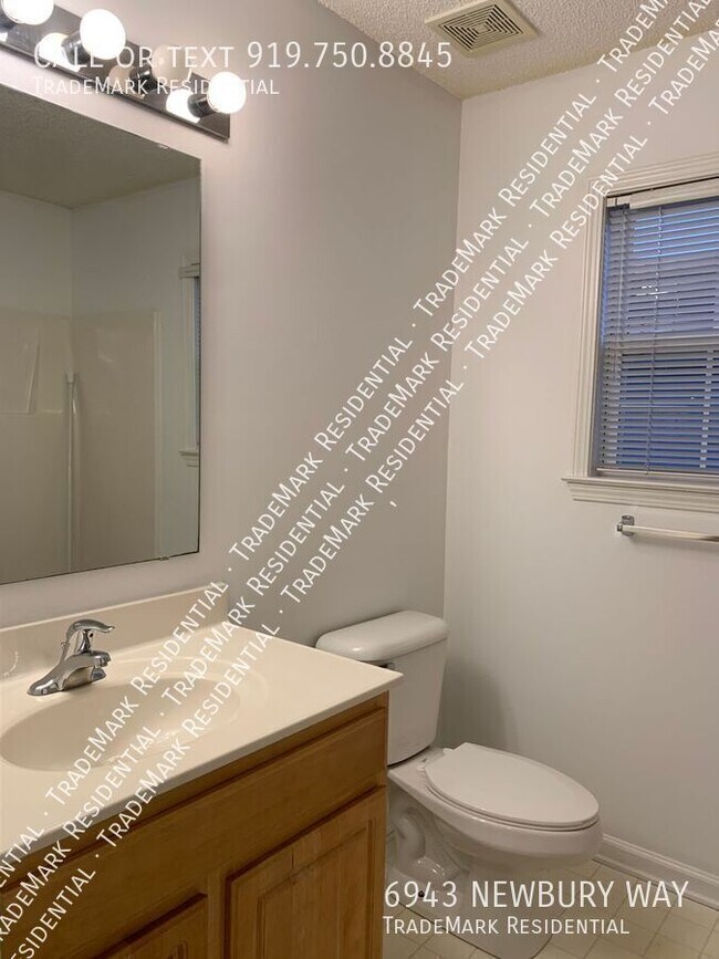 Building Photo - 6943 Newbury Way