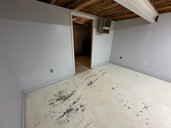 Building Photo - 45 Baxter Woods Trl