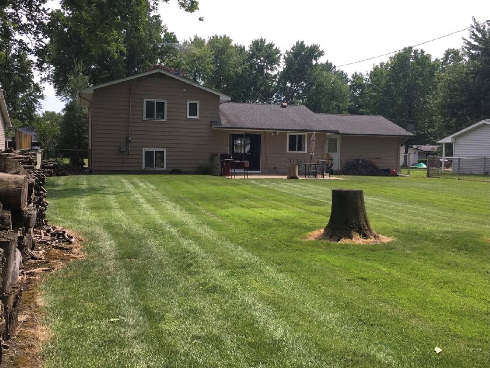 Building Photo - 8267 Findley Dr