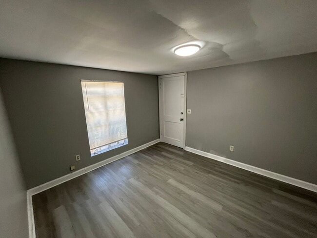 Building Photo - 2931 Howard Ave