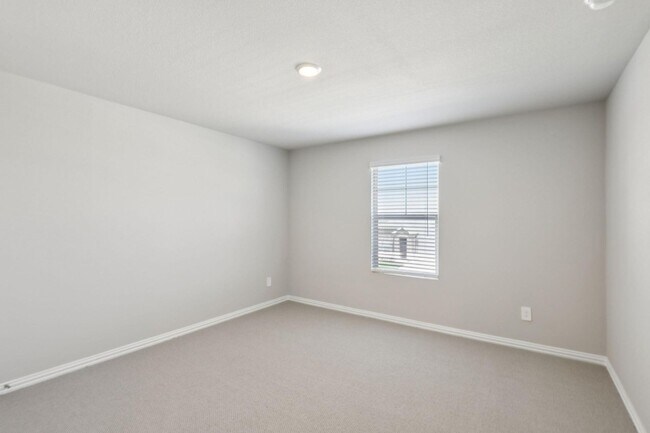 Building Photo - 6625 Vly Lk Ln