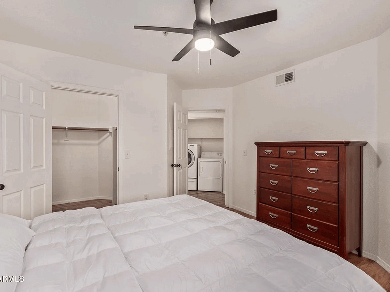 Building Photo - 3848 N 3rd Ave