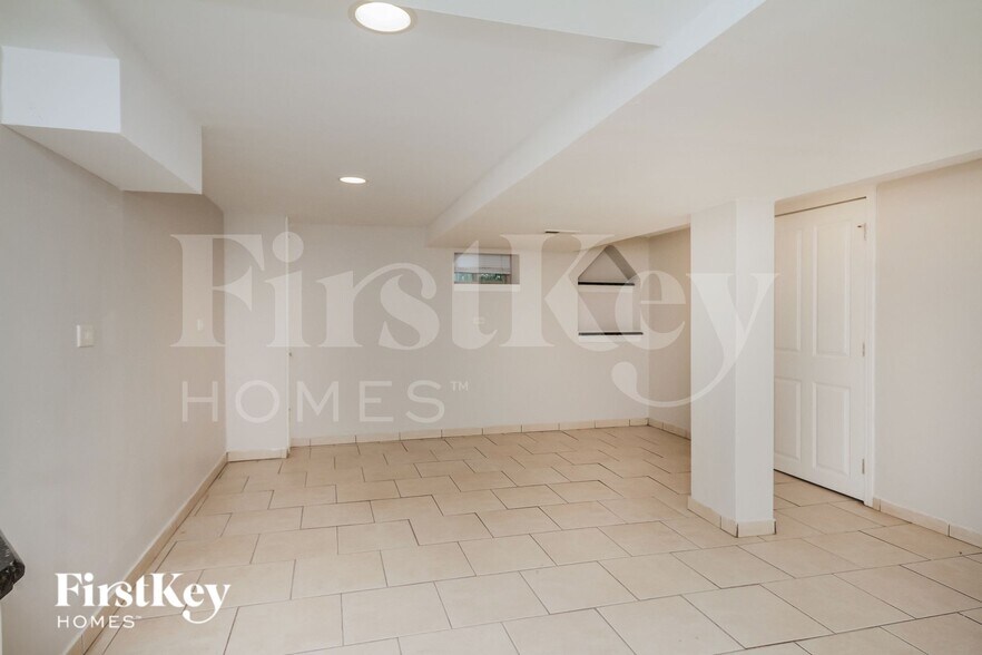 Building Photo - 3838-3216 216th Pl