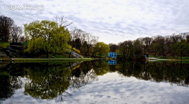 Building Photo - 1255 5th Ave