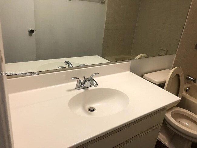 Building Photo - 9135 SW 125th Ave