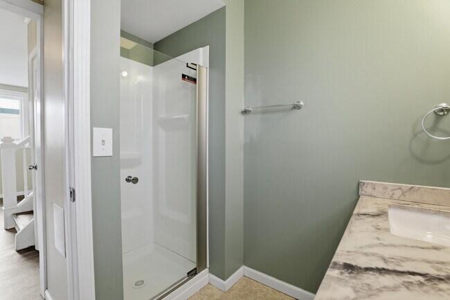 Building Photo - 41427 Larimore Ln