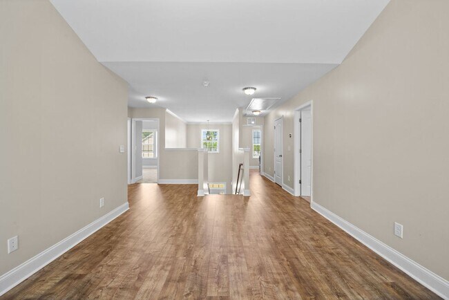Building Photo - Gorgeous 3 Bed 2.5 Bath Home in Lexington Plantation
