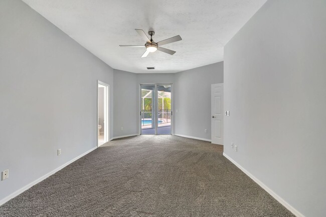 Building Photo - A BOATER'S PARADISE WITH THIS STUNNING 3 B...