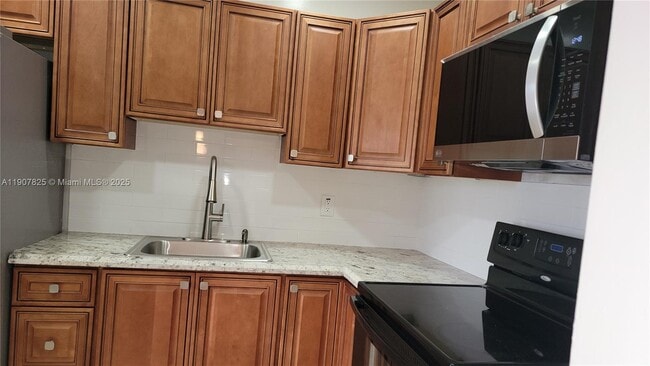 Building Photo - 4731 NW 10th Ct