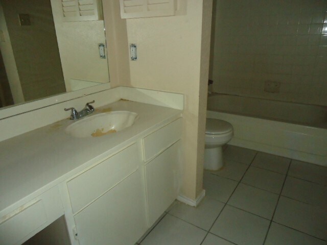 Building Photo - 12500 Sandpiper Dr