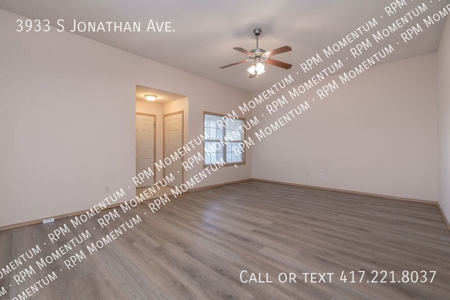 Building Photo - 3933 S Jonathan Ave