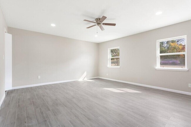 Building Photo - 9604 Crown Ridge Rd