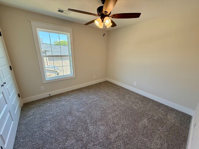 Building Photo - 166 Dewberry Rd