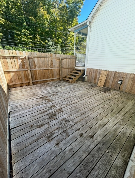 DECK - 54 Hamburg Ave