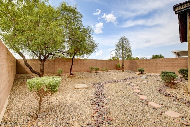 Building Photo - 2407 Balgavies Ct