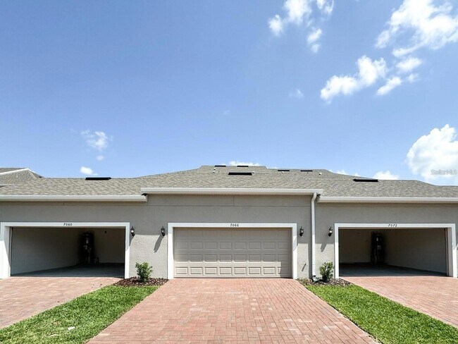 Building Photo - 7066 Bolanzo Aly