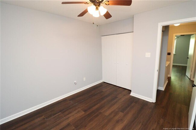 Building Photo - 7283 Sandy Creek Dr