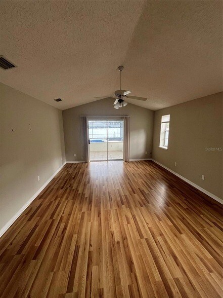 Building Photo - 77 Folcroft Ln