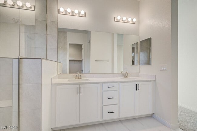 Building Photo - 555 Jerry Bird Ct