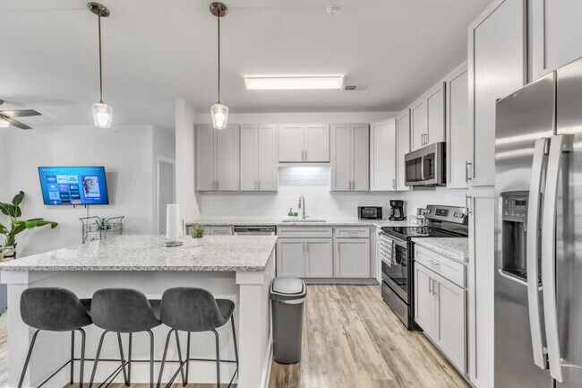 Building Photo - 514 Pleasant Dr