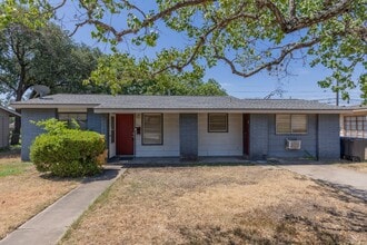 Building Photo - 214 Antrim Dr