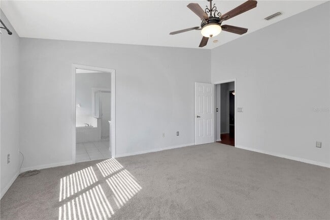 Building Photo - 34902 Teeview Ln