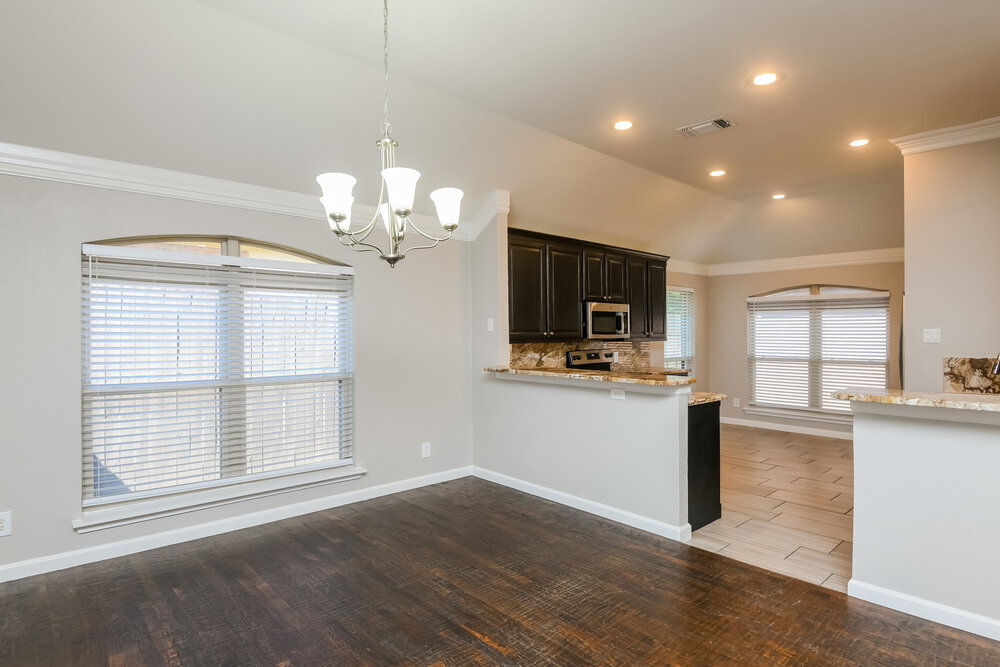 Building Photo - 5900 Ravenya St