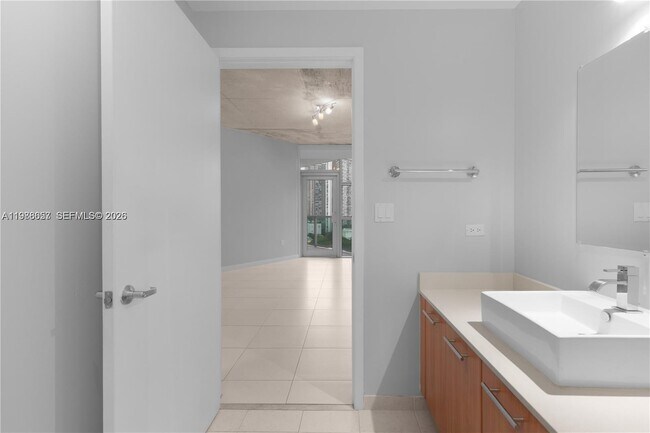 Building Photo - 3301 NE 1st Ave