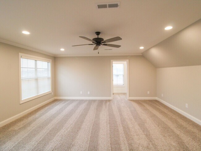 Building Photo - Beautiful two story home at Whispering Pines!