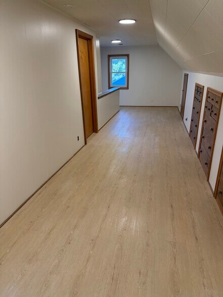 Building Photo - 4904 E 53rd St