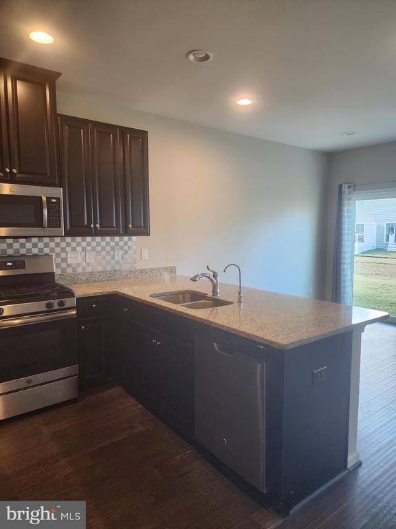 Building Photo - 439 Goodwick Dr