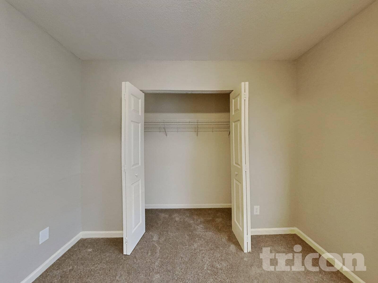 Building Photo - 303 Collingwood Ln