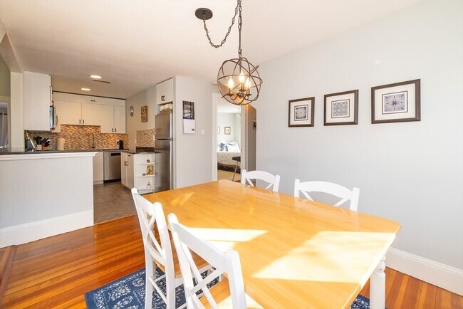 Building Photo - 345 Ashmont St