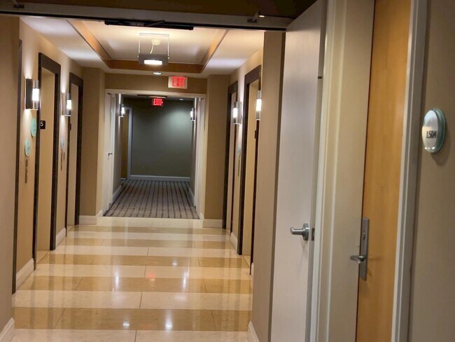 Building Photo - 253 NE 2nd St