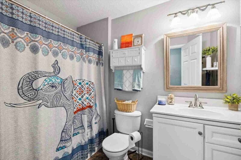 Building Photo - 24 Riviera Estates Ct