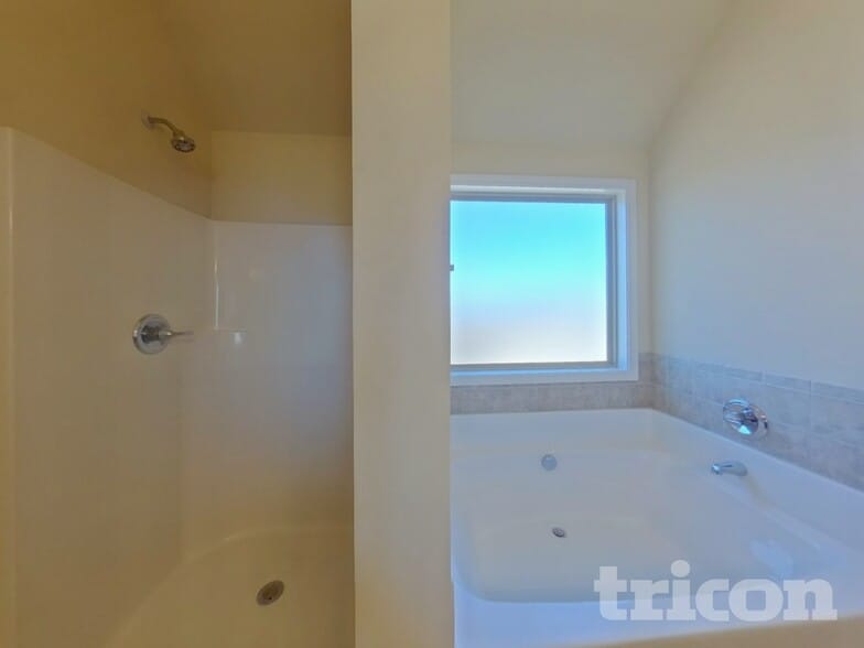 Building Photo - 127 Massey Ln