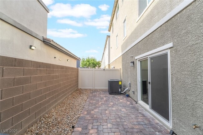 Building Photo - 6858 Truffle Gray St