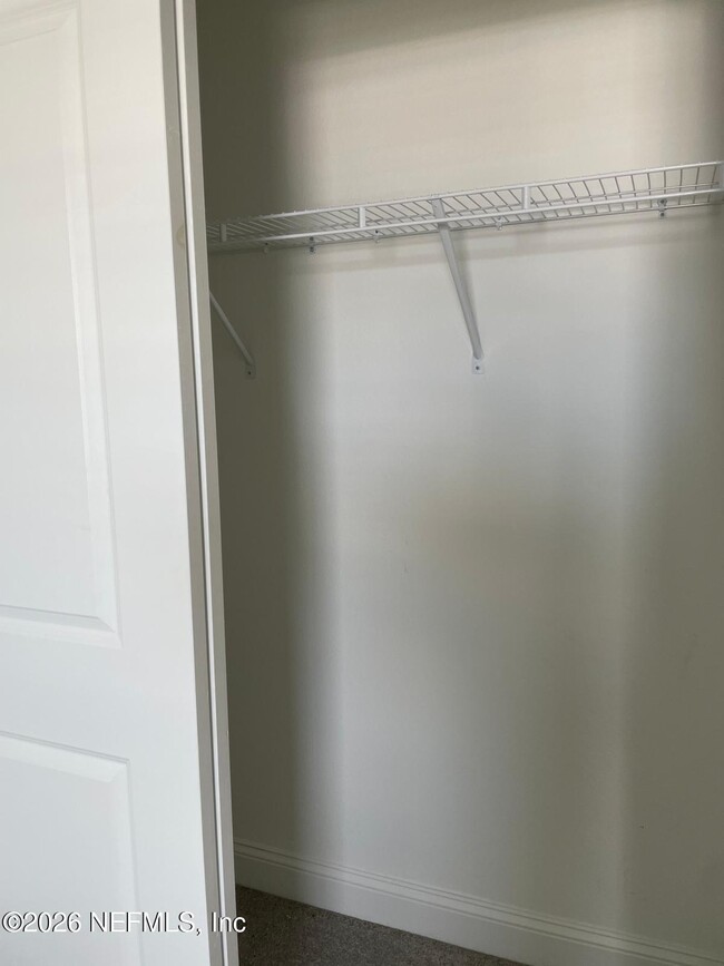 Building Photo - 182 Pine Candle Way