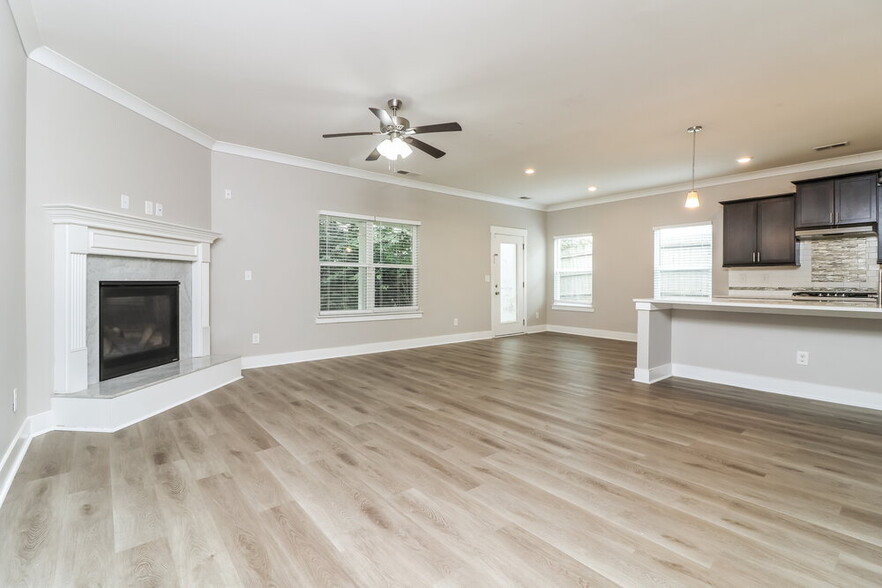 Building Photo - 2501 Kolb Manor Cir SW