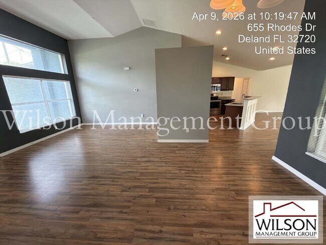 Building Photo - 655 Rhodes Dr