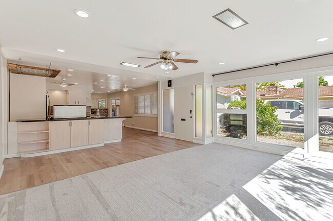 Building Photo - 2501 Linda Vista Avenue