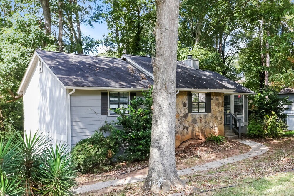 Building Photo - 3824 Skidmore Dr