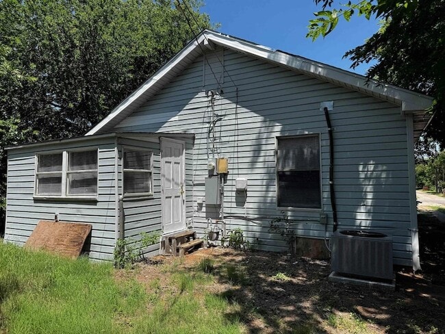 Building Photo - 2604 Wenonah Ave