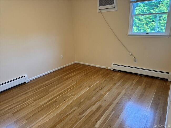 Building Photo - 91 Piermont Pl